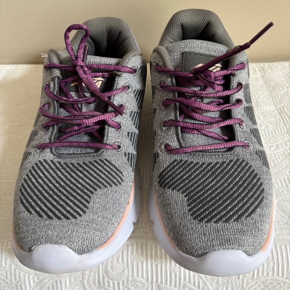 AVIA Memory Foam Women's Size 8 Sneakers - Picture 1 of 6